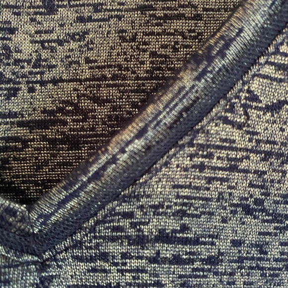 WHBM navy v-neck muscle tee - Picture 2 of 5